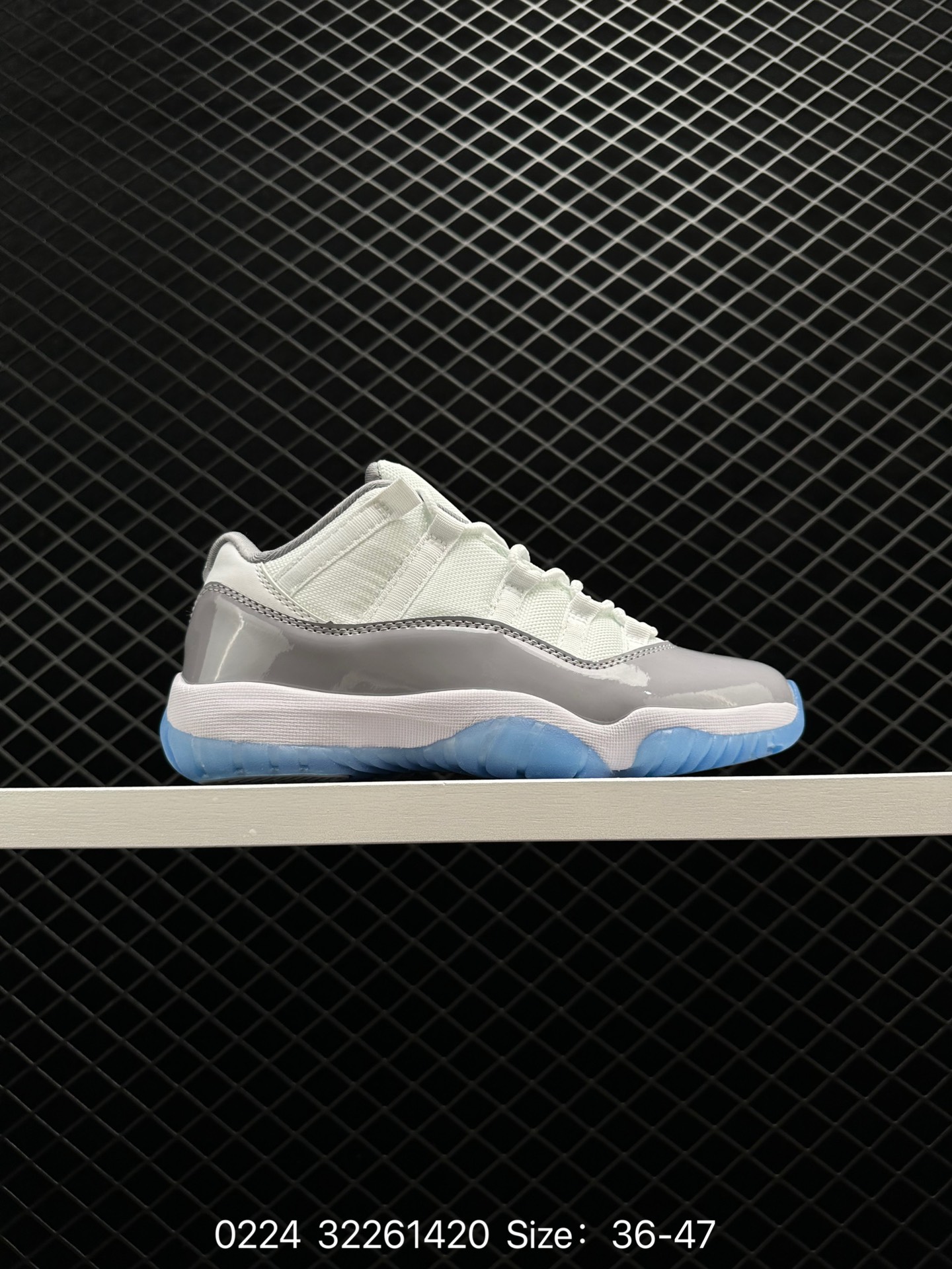 Air Jordan 11 Low “Legend Blue”